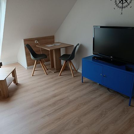 Ferienwohnung Kleine Moewe Mit E-Bike Verleih فيلهلمسهافن المظهر الخارجي الصورة